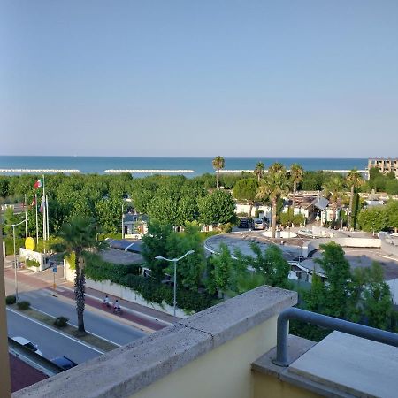 Вілла Casa Rosa Порто-Сант'Ельпідіо Екстер'єр фото